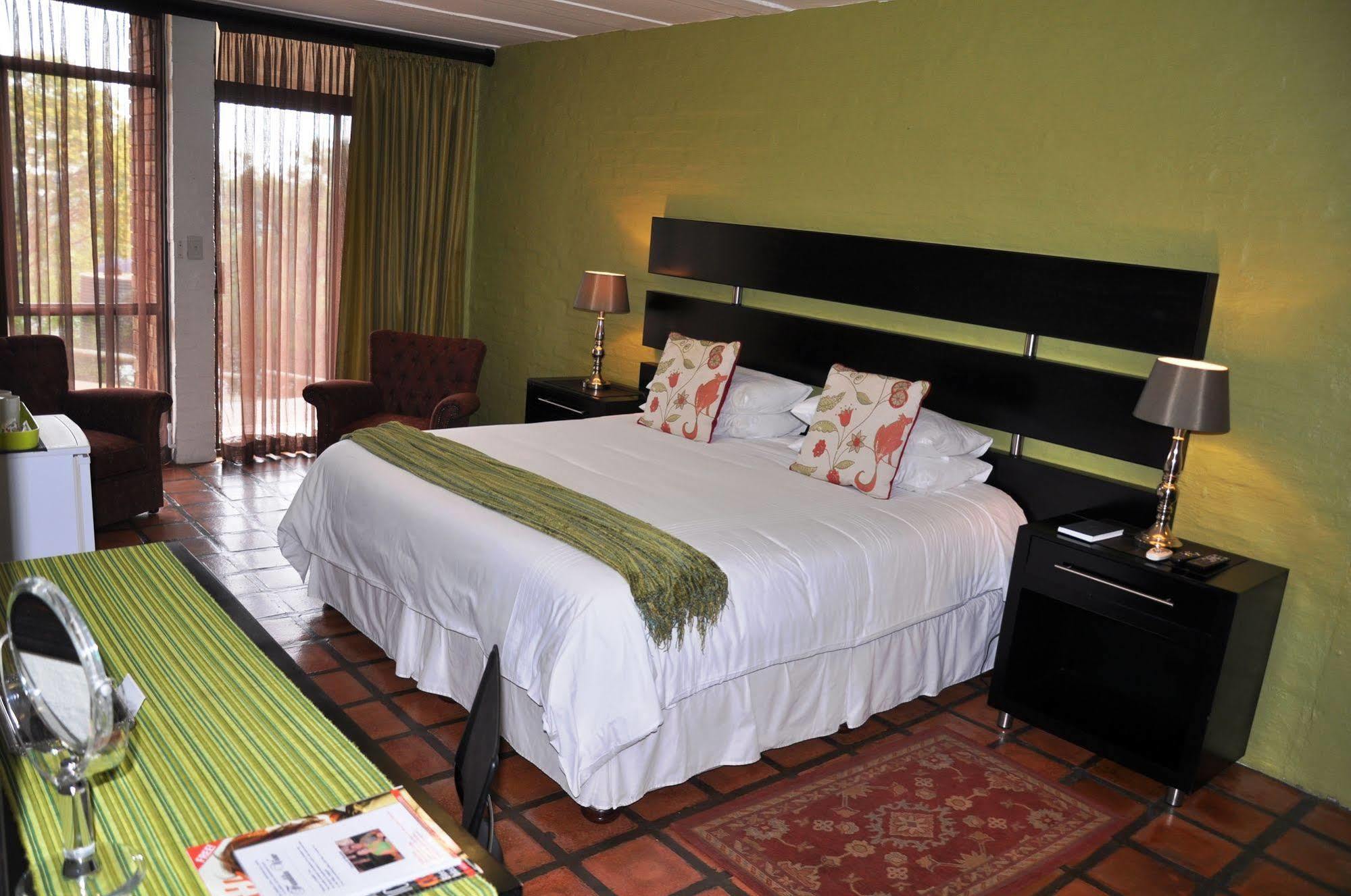 Franklin View Guesthouse Bloemfontein Esterno foto